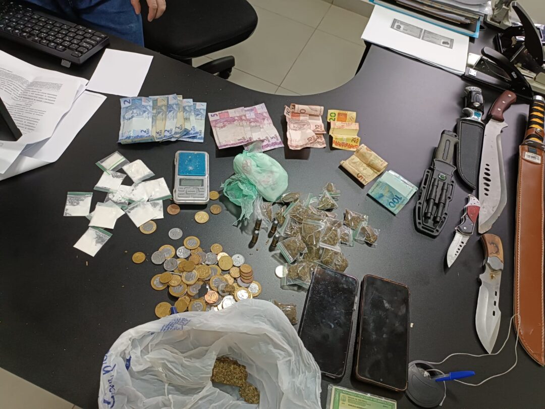 Operação em Torrinha prende dois e apreende drogas, munições e sistema de monitoramento - Grupo Rio Claro SP Operação em Torrinha prende dois e apreende drogas, munições e sistema de monitoramento - Grupo Rio Claro SP